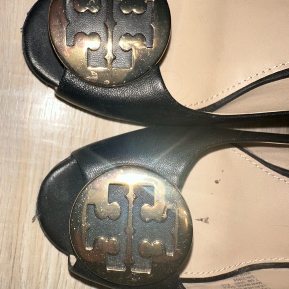 Tory Birch Wedges. Worn twice. Used Like new. Size 7.5 - Picture 3 of 4